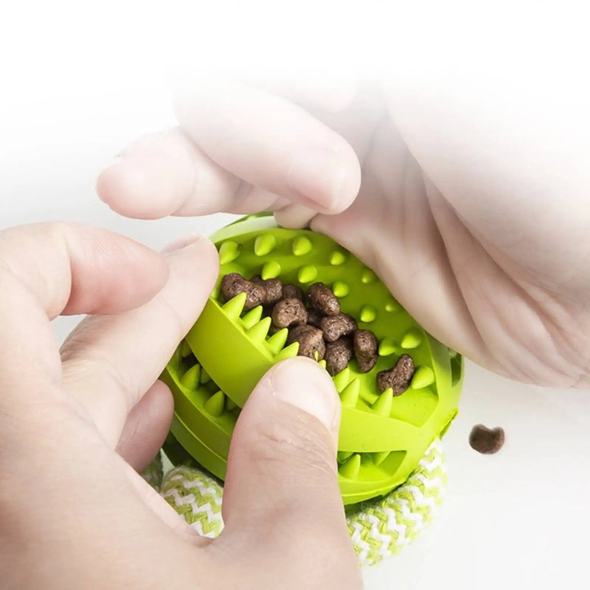 Interactive Dog Rope Ball Toy – Treat-Dispensing & Teeth-Cleaning Puzzle