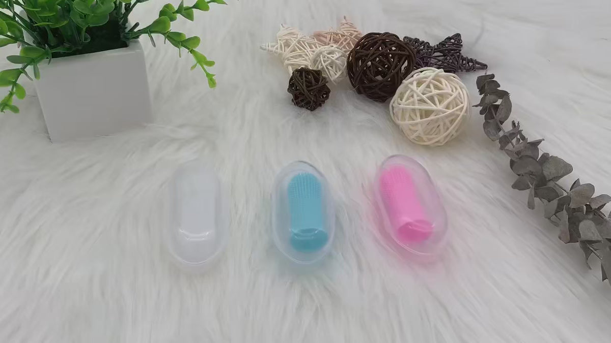 Pet Finger Toothbrush — Soft Silicone Teeth Cleaner for Cats & Dogs